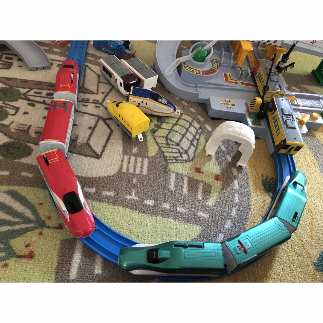 Takara Tomy - ☆トミカで遊ぼう くるぞ わたるぞ カンカン踏切 車両 ...