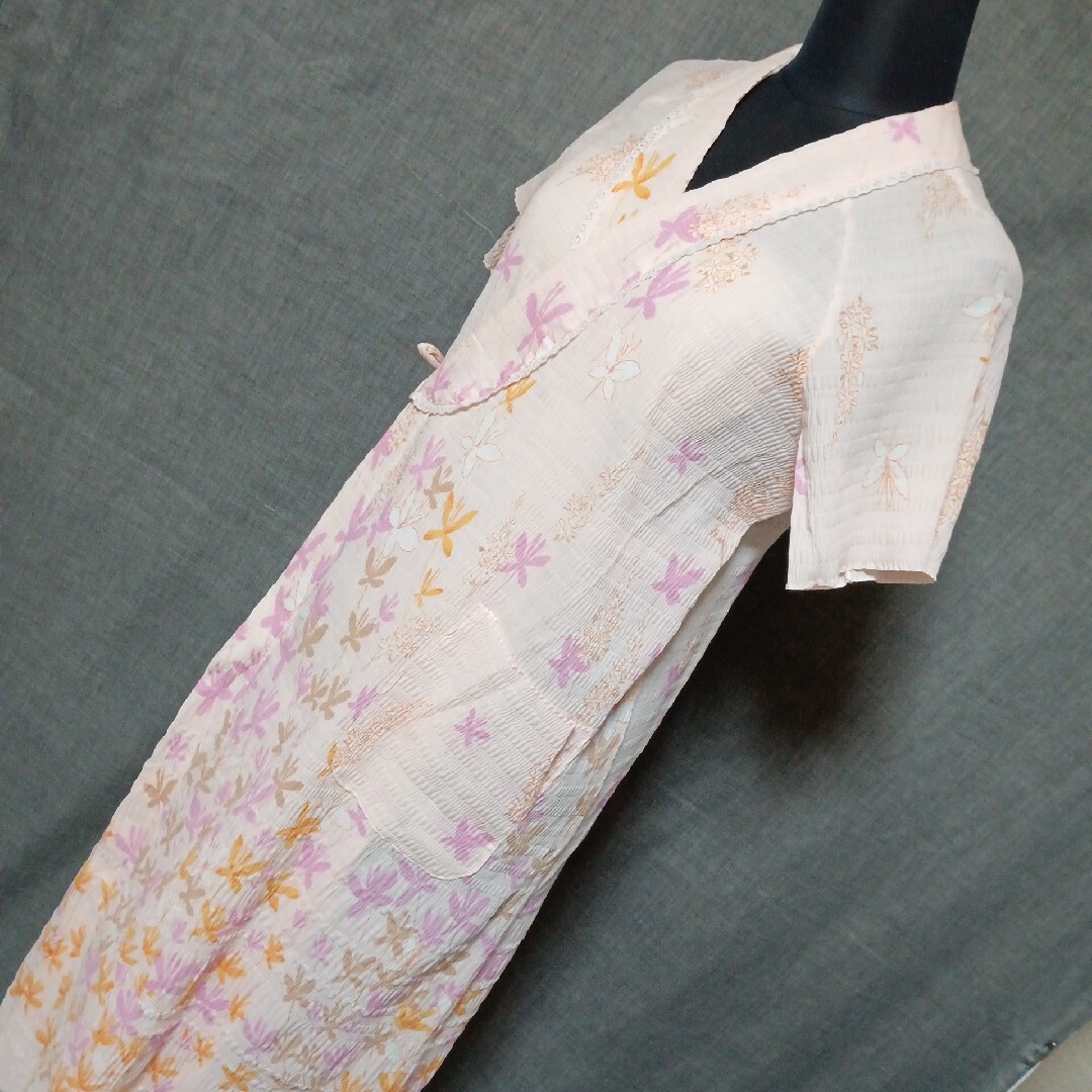 美品 M 白蘭美装 寝巻き パジャマ ルームウェア ナイトウェア 花柄 レディースのルームウェア/パジャマ(パジャマ)の商品写真