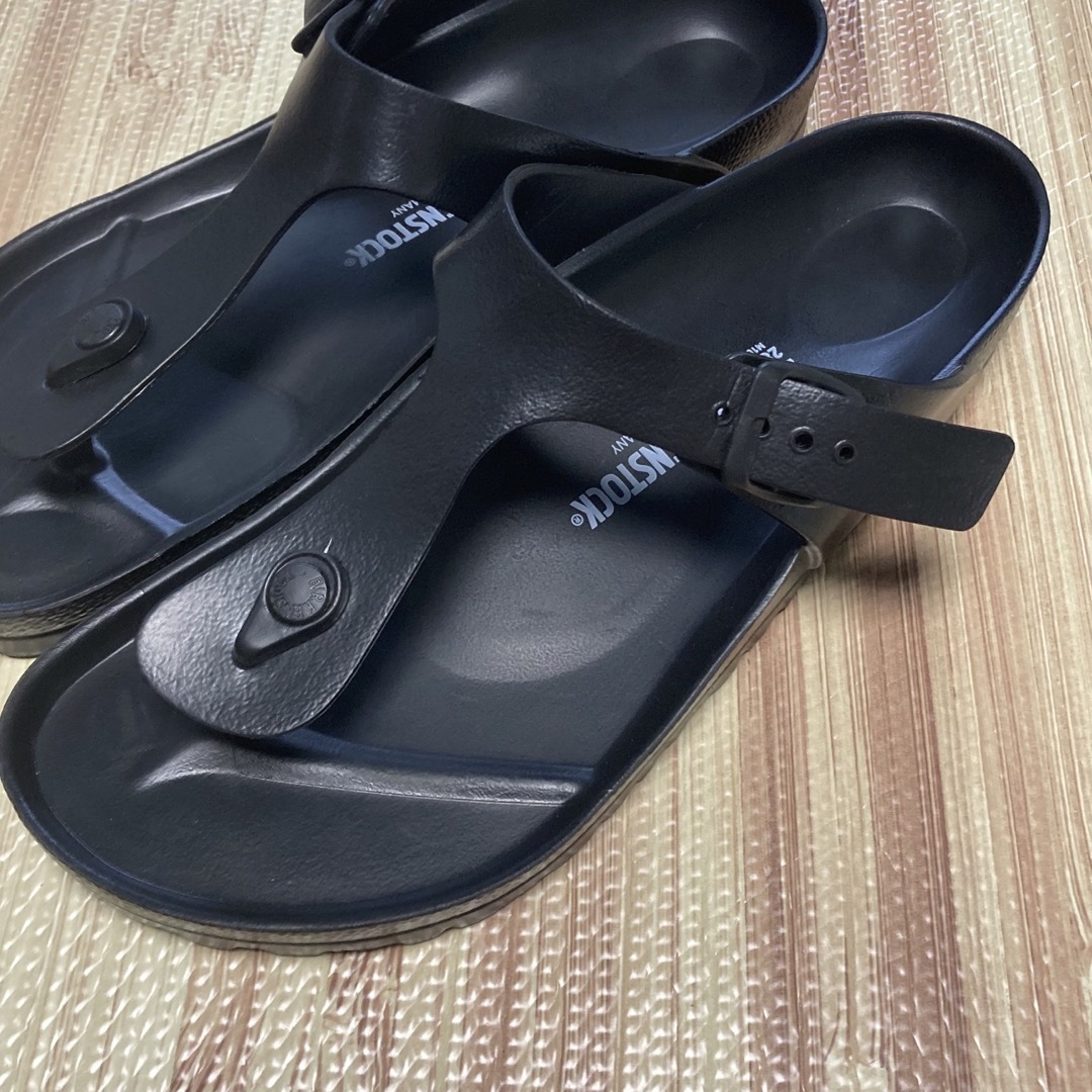 BIRKENSTOCK(ビルケンシュトック)のBIRKENSTOCK Gizeh EVA 28cm　未使用　ブラック メンズの靴/シューズ(サンダル)の商品写真