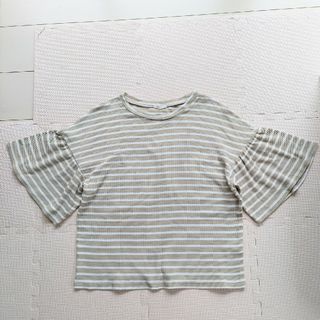 ジーユー(GU)の美品　GU　フリル袖ボーダーティーシャツ　L(カットソー(半袖/袖なし))