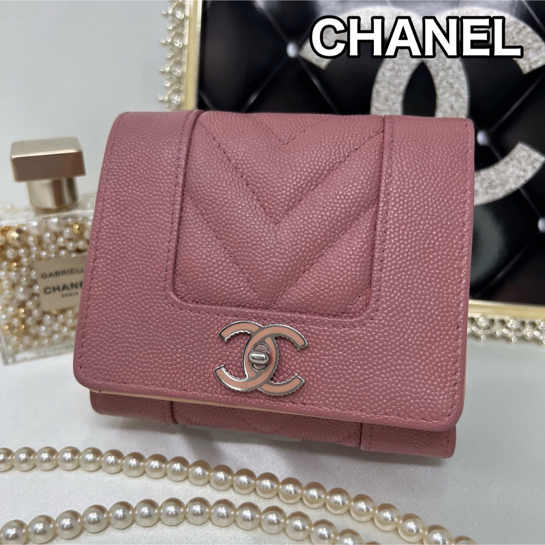 大切な CHANEL シャネル マドモアゼル Vステッチ キャビアスキン 三