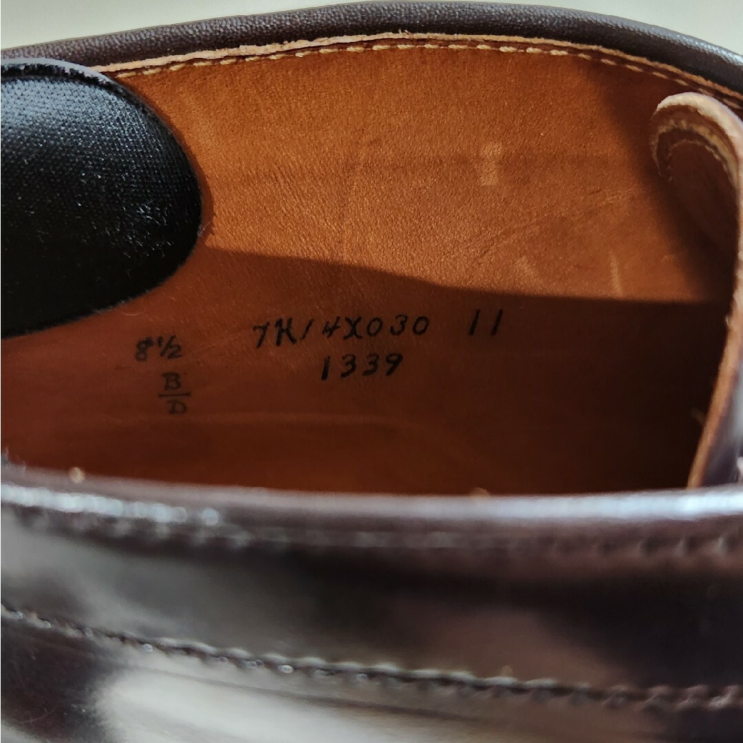 Alden(オールデン)の【値段交渉可能】Alden 1339 コードバン チャッカーブーツ 8.5D メンズの靴/シューズ(ブーツ)の商品写真