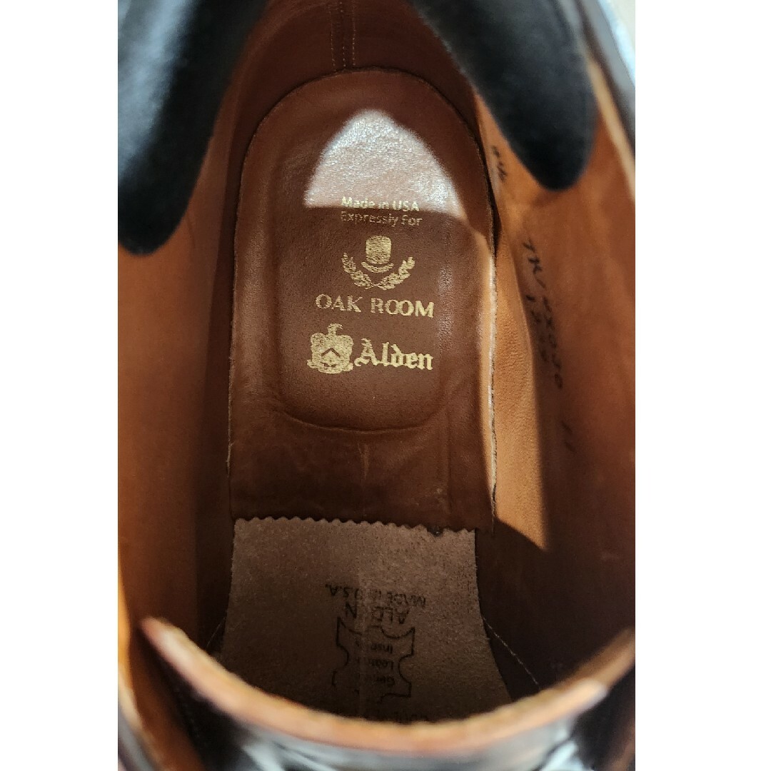 Alden(オールデン)の【値段交渉可能】Alden 1339 コードバン チャッカーブーツ 8.5D メンズの靴/シューズ(ブーツ)の商品写真