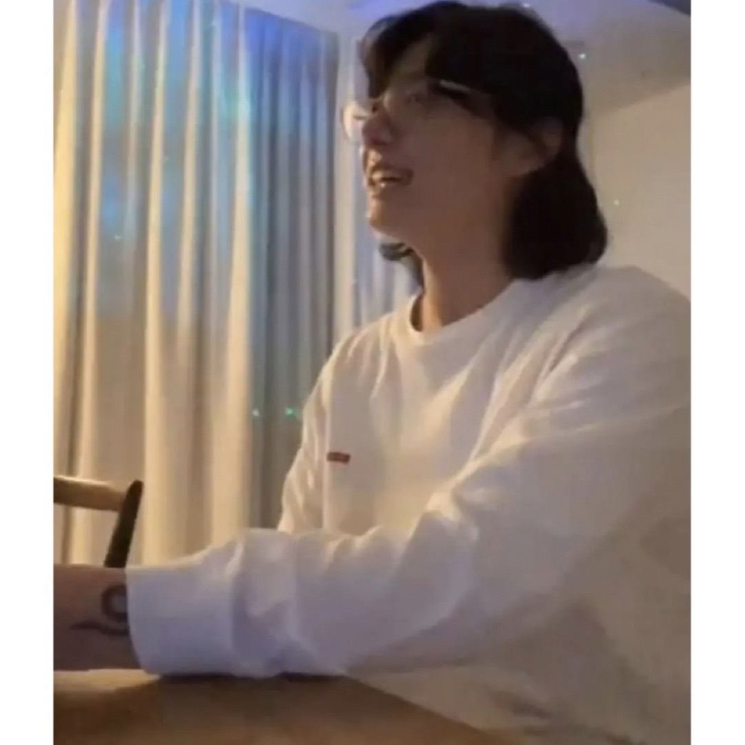 ジョングク着用】Supreme シュプリーム small box ロンT-