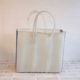 新品　メルカドバッグ（M）WHITE MIX(かごバッグ/ストローバッグ)