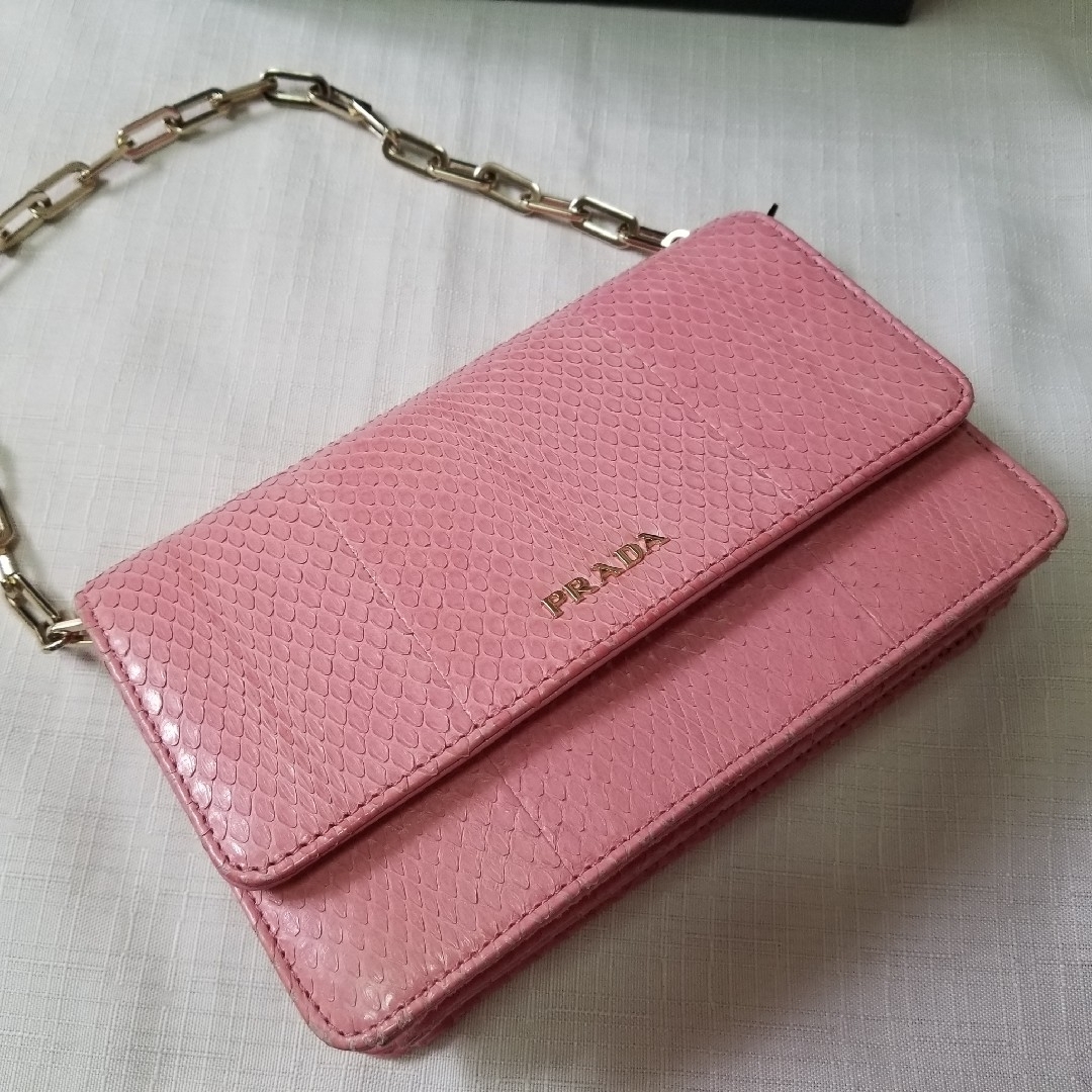 PRADA プラダ パイソンレザー　チェーン ウォレットバッグ 1