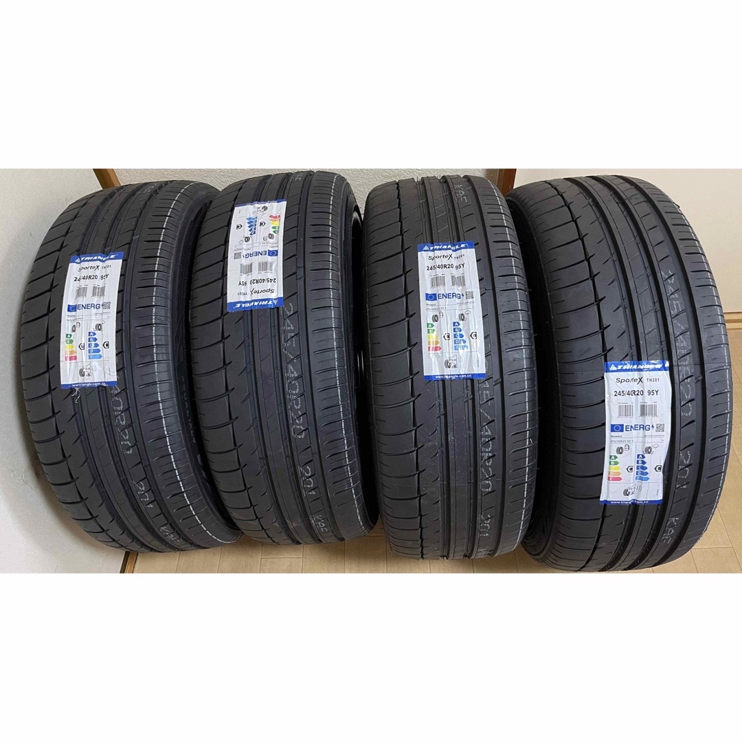 245/40r20 新品タイヤ 4本セット！