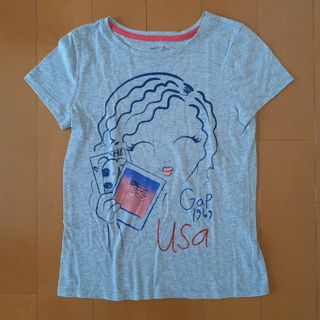 ギャップキッズ(GAP Kids)のGAP　KIDS　グレー　Tシャツ　140(Tシャツ/カットソー)