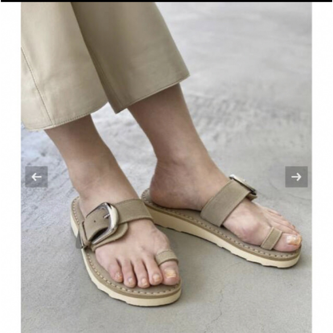 L'Appartement DEUXIEME CLASSE(アパルトモンドゥーズィエムクラス)のCAMINANDO Thumb Loop Sandal 36 ブラック新品タグ付 レディースの靴/シューズ(サンダル)の商品写真