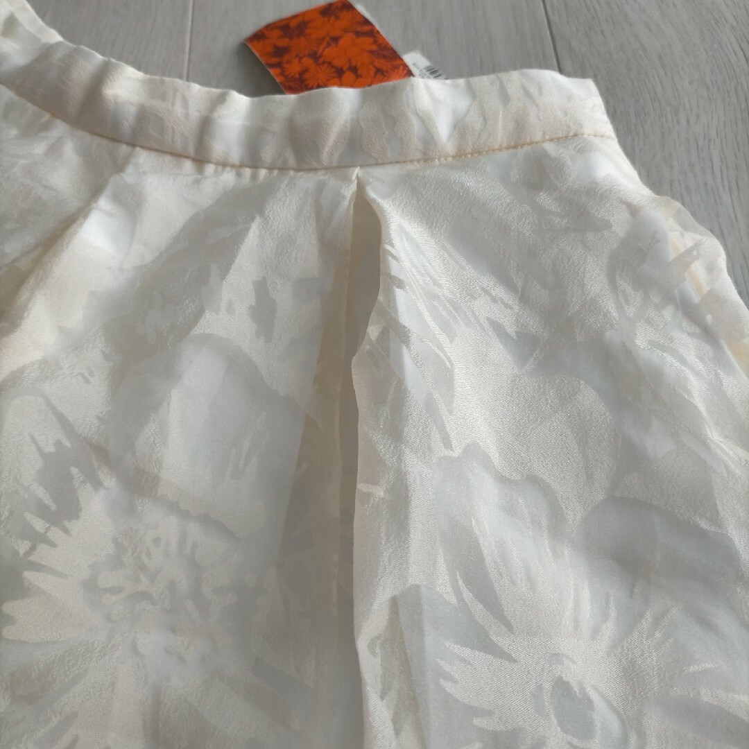 Lily Brown(リリーブラウン)のLily Brown オパールフラワーオーガンジースカート レディースのスカート(ミニスカート)の商品写真
