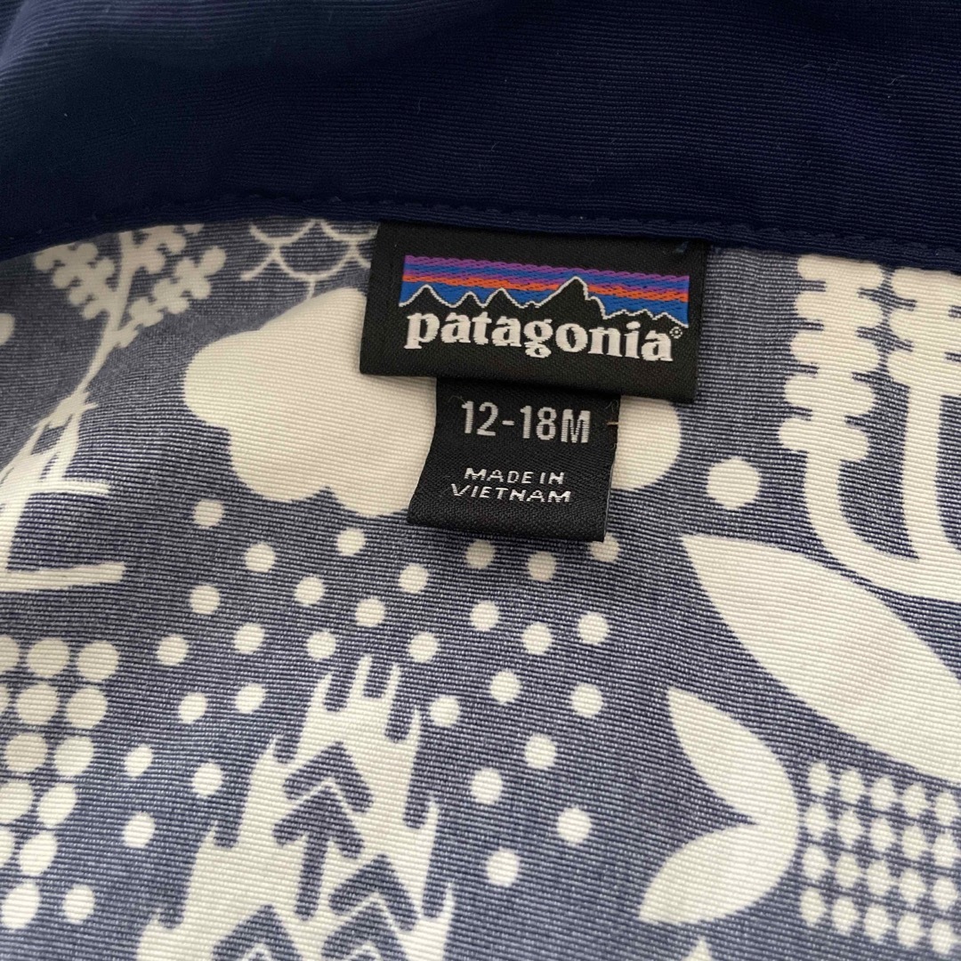 patagonia(パタゴニア)のパタゴニア　アウター　12-18M キッズ/ベビー/マタニティのベビー服(~85cm)(ジャケット/コート)の商品写真