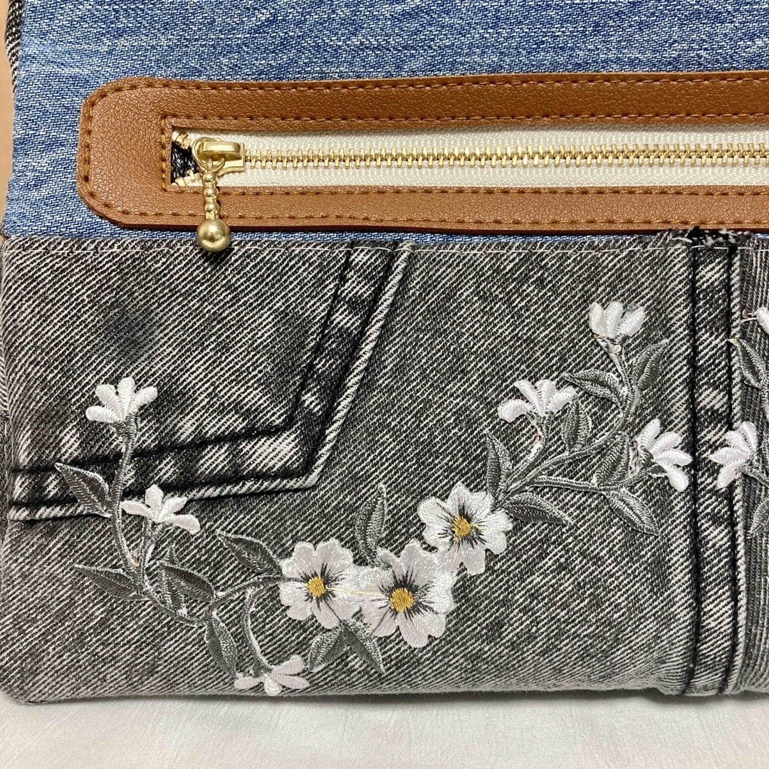 デニムリメイク トートバッグ 2way 刺繍花柄 底板底鋲付き NO.69