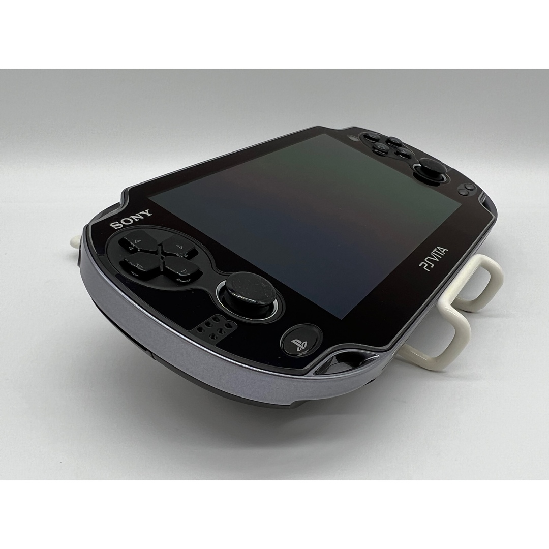 PlayStation Vita(プレイステーションヴィータ)の【完品・美品】PlayStation Vita PCH-1100 ブラック 本体 エンタメ/ホビーのゲームソフト/ゲーム機本体(携帯用ゲーム機本体)の商品写真