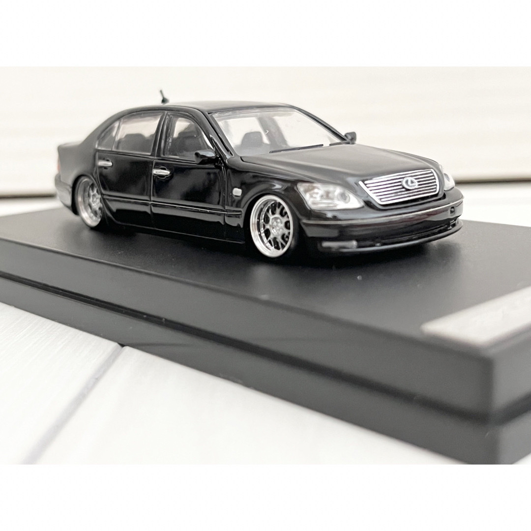 《新品箱付》1:64 LEXUS LS 430  セルシオ 30 後期ミニカー