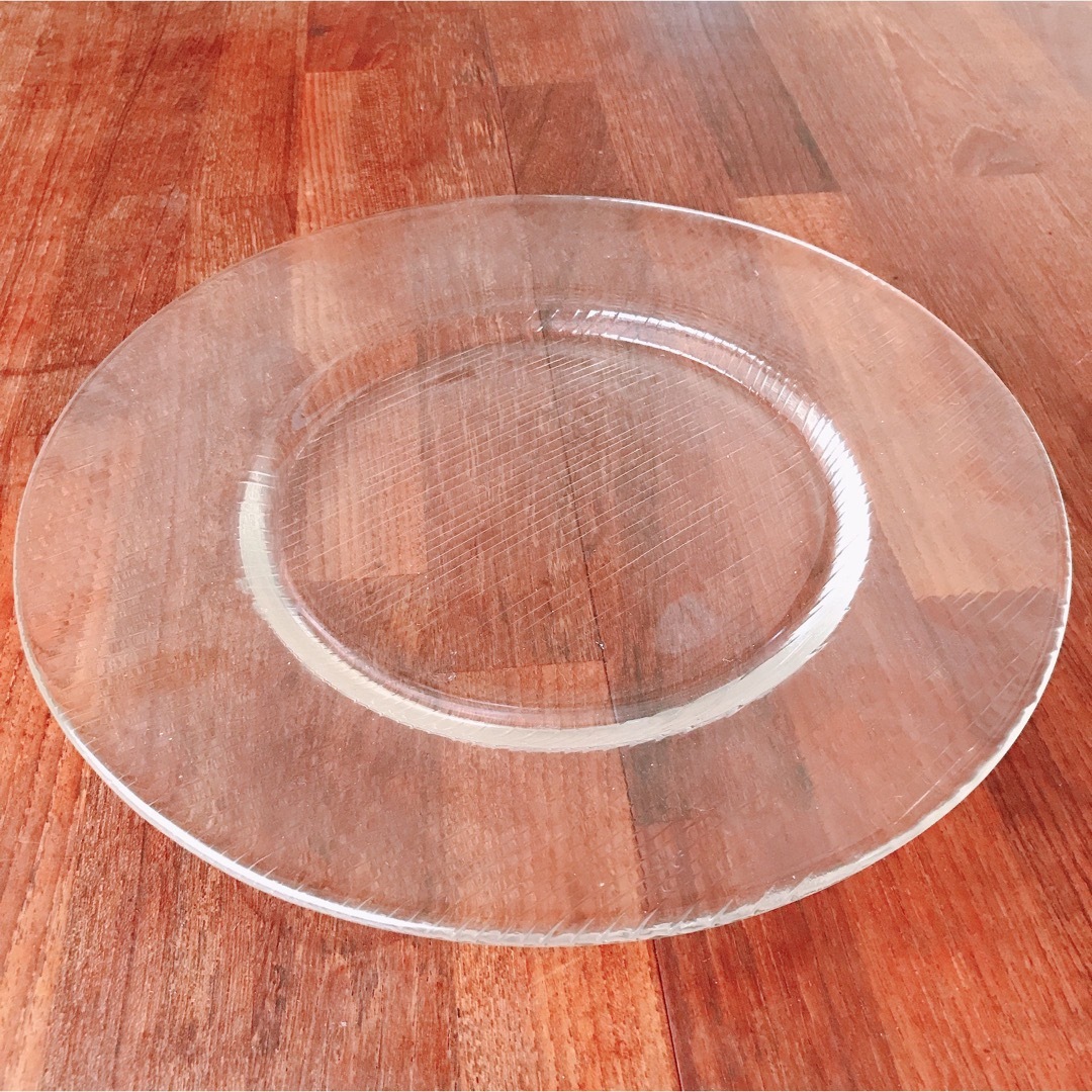 涼しげなガラスのお皿9枚セット インテリア/住まい/日用品のキッチン/食器(食器)の商品写真