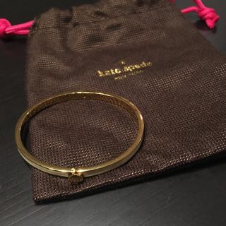 ケイトスペードニューヨーク(kate spade new york)のケイトスペード バングル 白(ブレスレット/バングル)