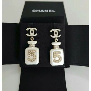 CHANELピアス直営店購入 新品未使用 ショッパー有 シャネル
