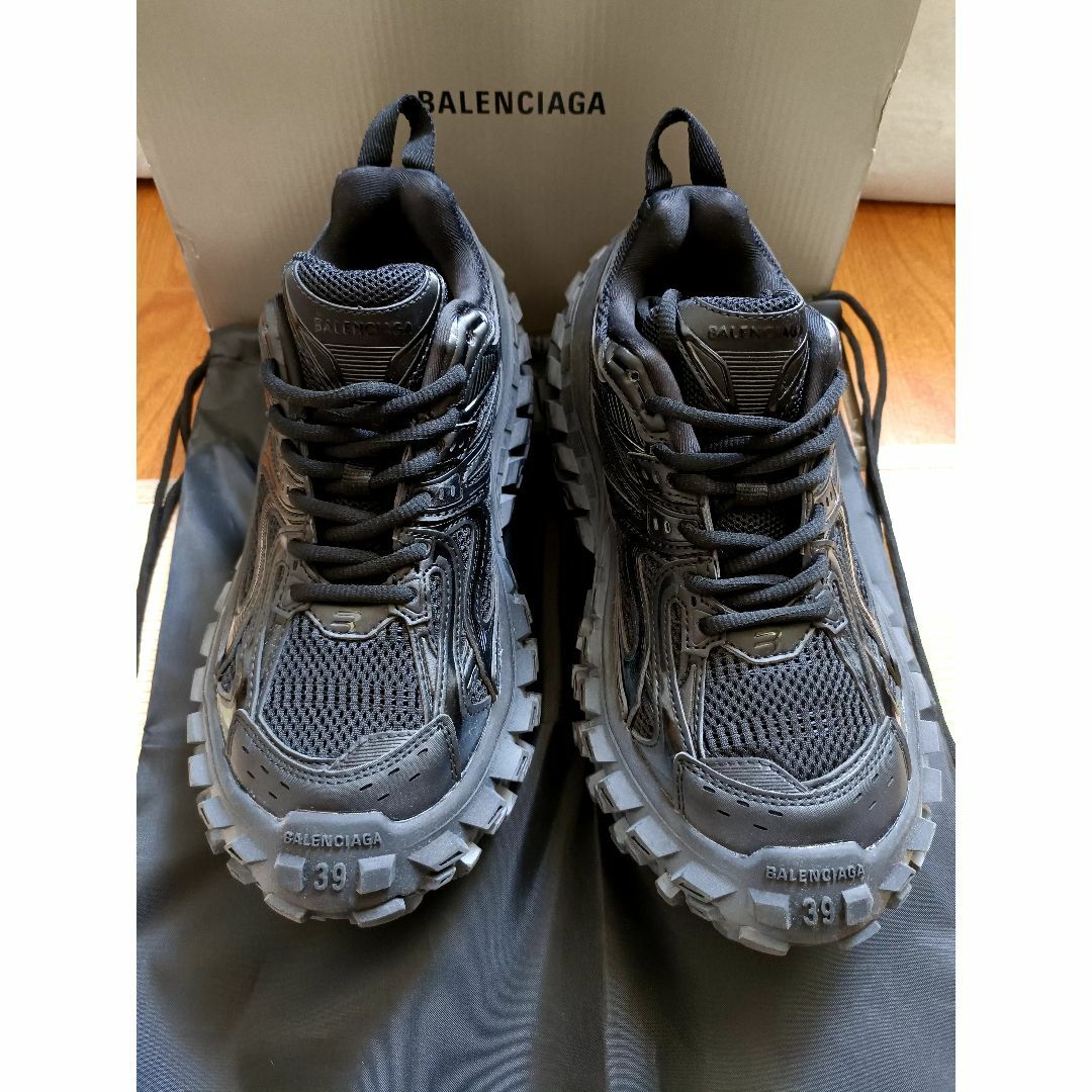 ディズニーコレクション 《領収書有》Balenciaga Defender