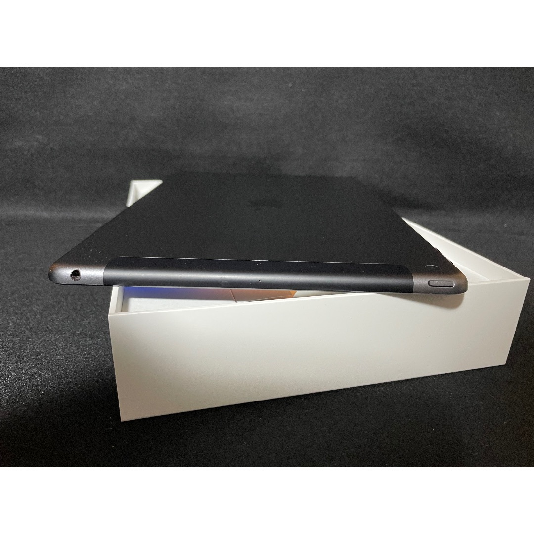 美品！ 純正箱&付属品完備！ iPad 第7世代 cellular グレー