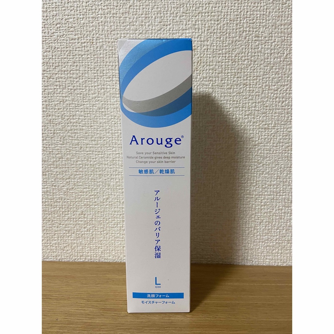 Arouge(アルージェ)の新品未使用 アルージェ モイスチャーフォーム洗顔フォーム ２００ｍｌ コスメ/美容のスキンケア/基礎化粧品(洗顔料)の商品写真