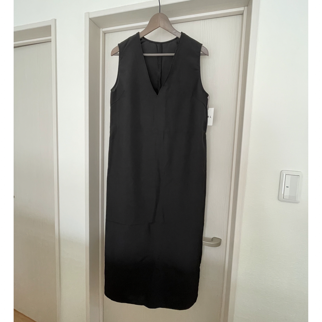 GRL(グレイル)のGRLジャンパースカート（黒） レディースのワンピース(ロングワンピース/マキシワンピース)の商品写真