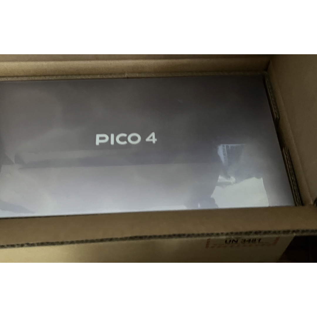 PICO 4 128GB　VRヘッドセット（おまけつき）