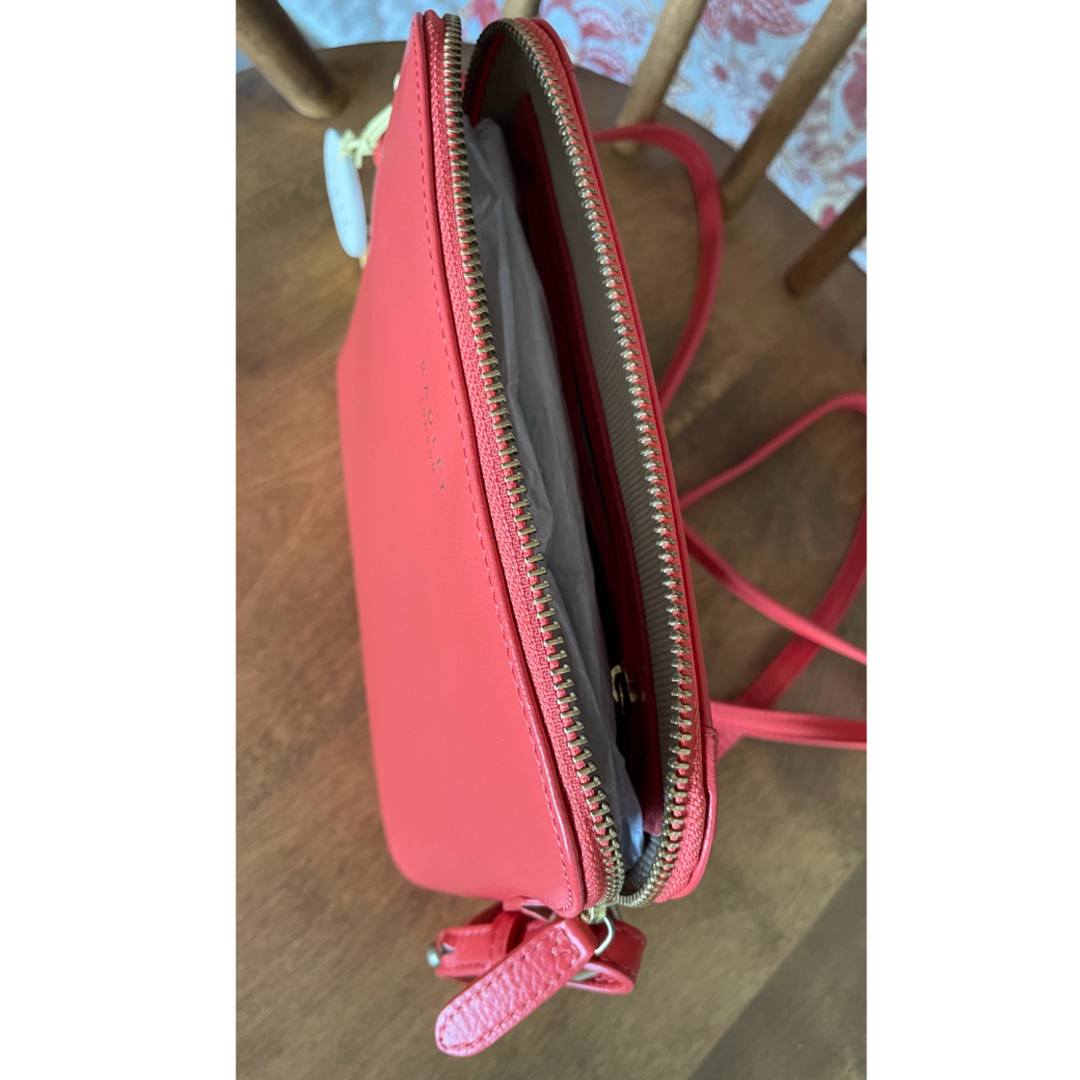 Radley London Cross Body Bag ショルダーポシェット レディースのバッグ(ショルダーバッグ)の商品写真