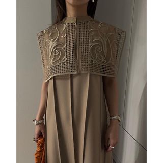 Ameri VINTAGE - AMERI CASSIE TRAPEZE DRESS ベージュの