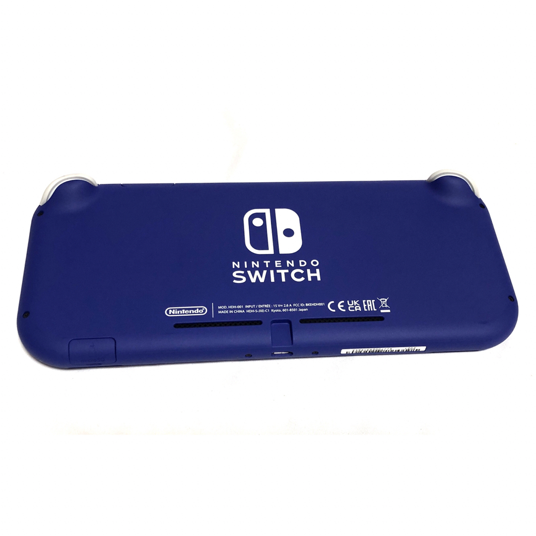 Nintendo Switch(ニンテンドースイッチ)のNintendo switch light ブルー　超美品！ エンタメ/ホビーのゲームソフト/ゲーム機本体(携帯用ゲーム機本体)の商品写真