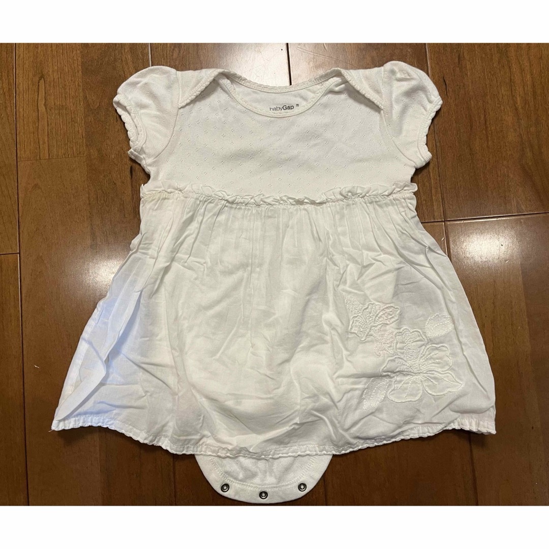 babyGAP(ベビーギャップ)の70〜80cm ワンピース ロンパース3枚セット キッズ/ベビー/マタニティのベビー服(~85cm)(ワンピース)の商品写真