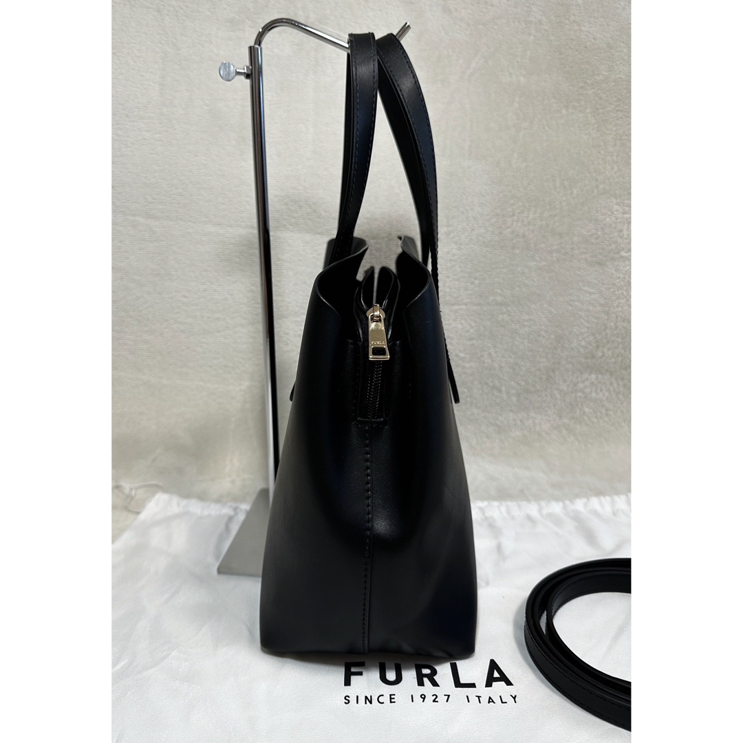 クーポンで半額☆2280円! 美品☆入手困難☆ フルラ PARADISE トート