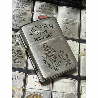 「【ベトナムZIPPO】本物 1967年製ベトナムジッポー「兵士と子供