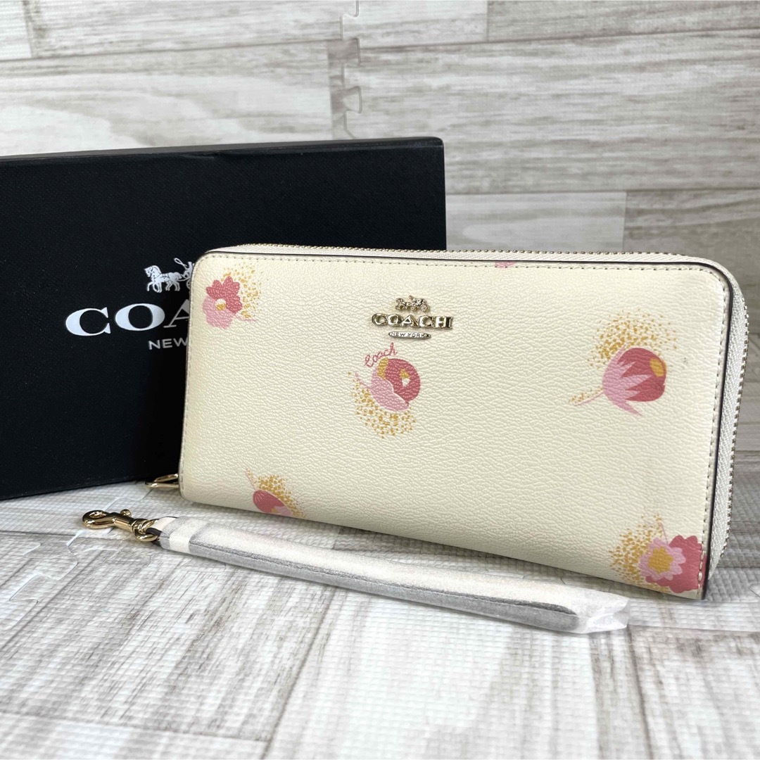 COACH コーチ ✨ 長財布 ラウンドファスナー 花柄 レザー ホワイト