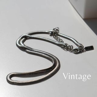 アートヴィンテージ(ART VINTAGE)の【vintage】スネークチェーン シルバーカラー レトロ ネックレス(ネックレス)