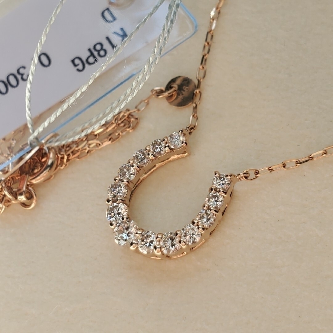 期間限定出品　極上ダイヤ　馬蹄ミニ　ダイヤモンド　K18　ホースシュー レディースのアクセサリー(ネックレス)の商品写真