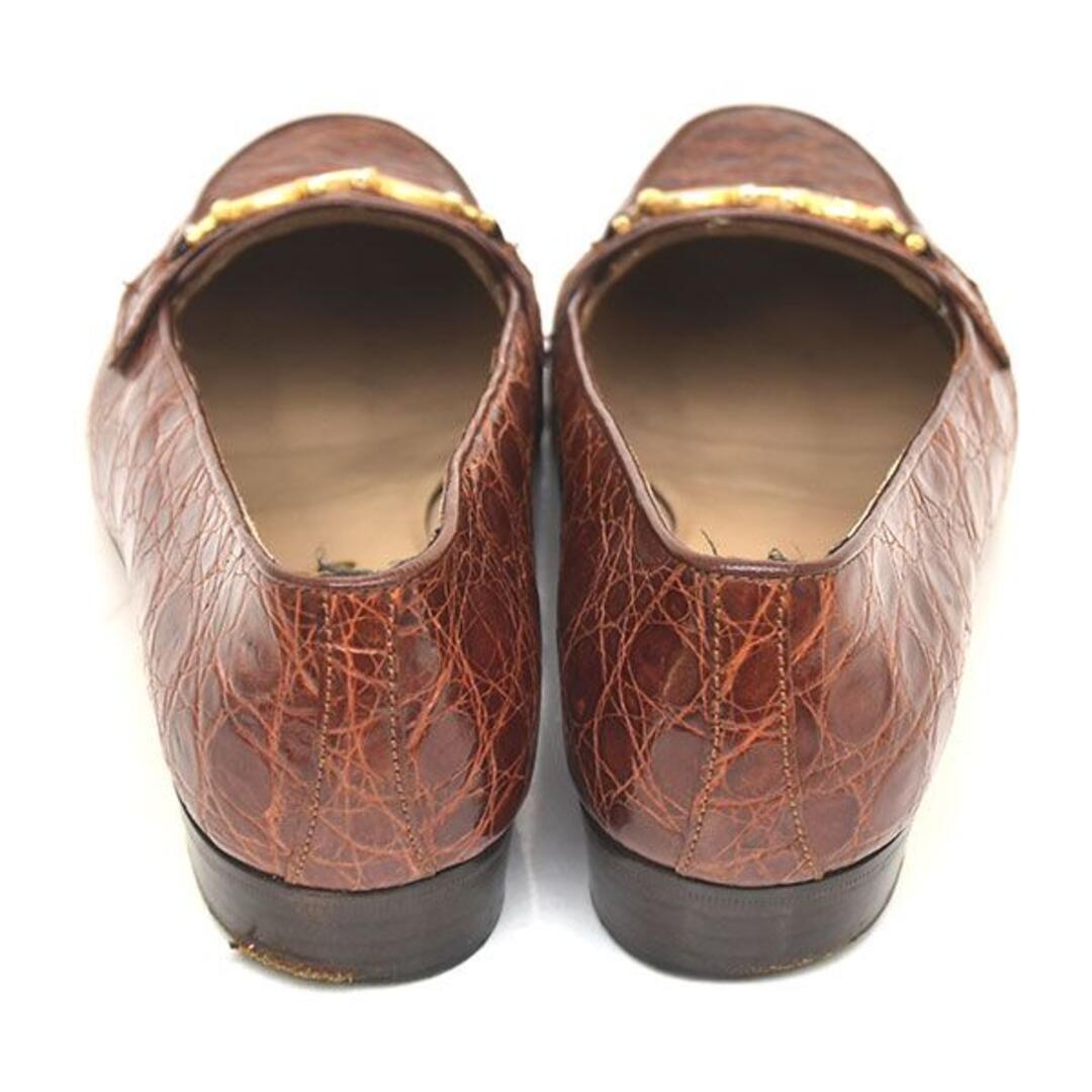 Salvatore Ferragamo(サルヴァトーレフェラガモ)のフェラガモ ガンチーニ 型押し ローファー 革靴 7B(約24-24.5cm) レディースの靴/シューズ(ローファー/革靴)の商品写真
