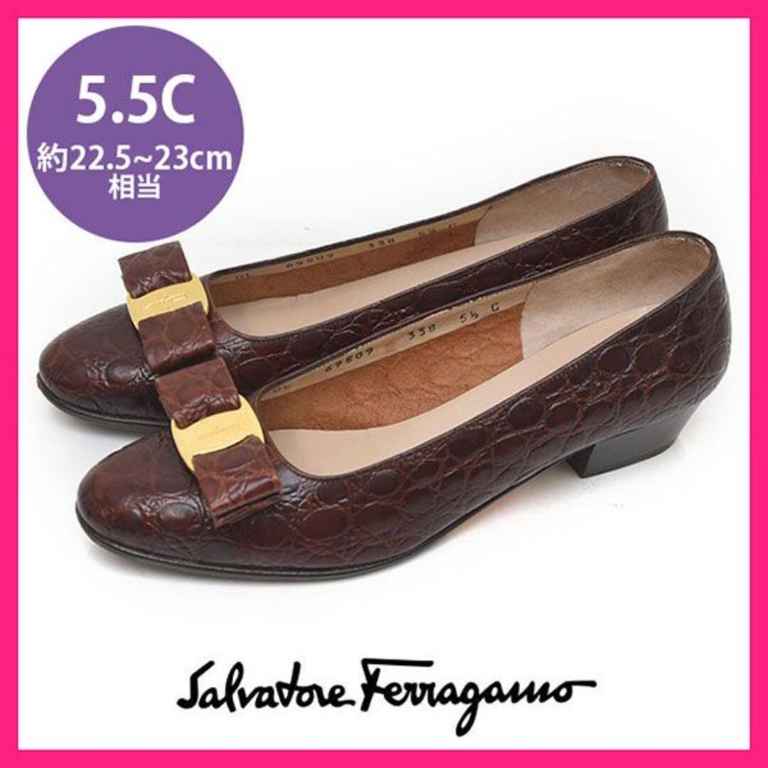 Salvatore Ferragamo(サルヴァトーレフェラガモ)のフェラガモ ヴァラリボン 型押し パンプス 5.5C(約22.5-23cm) レディースの靴/シューズ(ハイヒール/パンプス)の商品写真