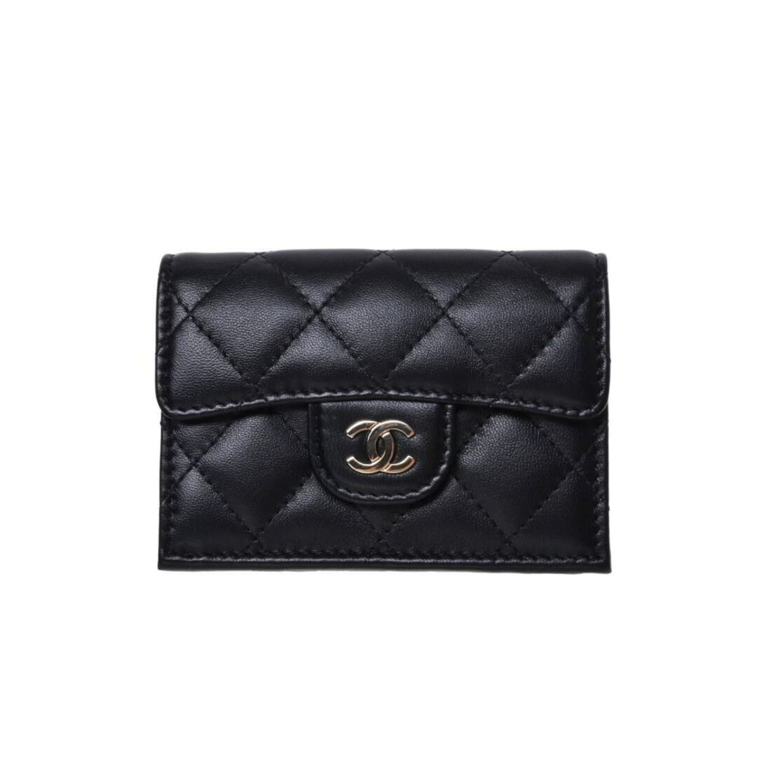 CHANEL(シャネル)のCHANEL 25番台 マトラッセ ラムスキン コンパクト ウォレット レディースのファッション小物(財布)の商品写真