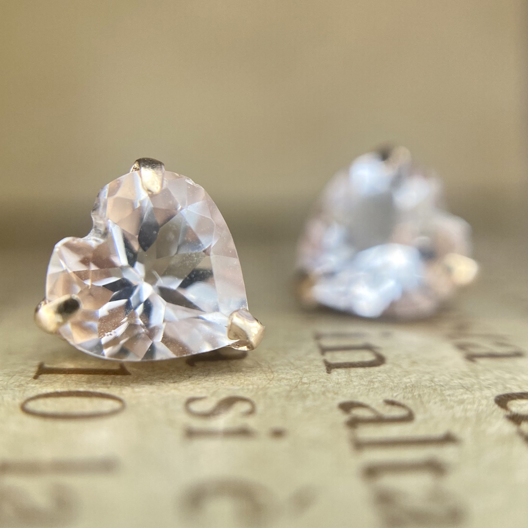 送料無料・名入れ彫刻 『専用です』天然 モルガナイト ピアス 計2.00ct
