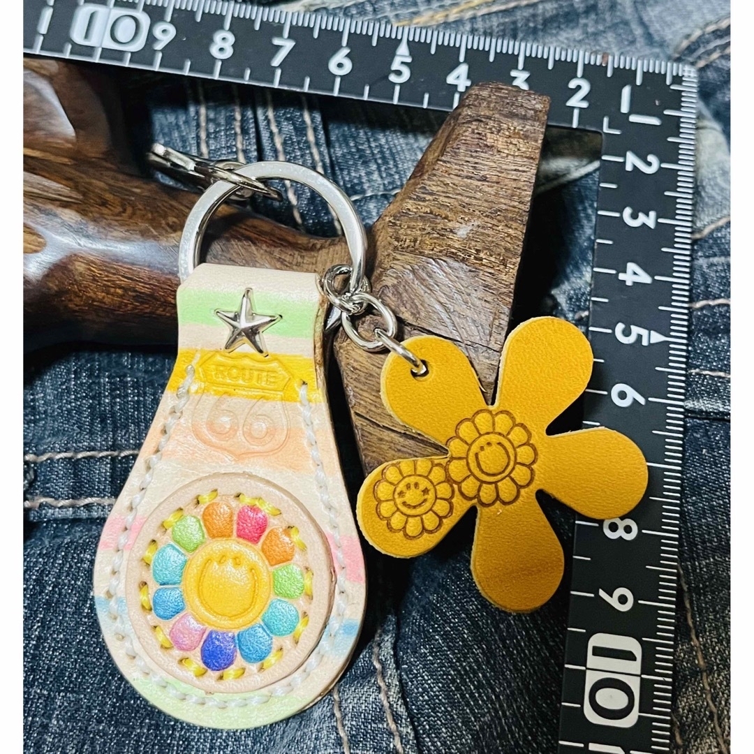 手染めお花ちゃん🌼名入れ姫路レザーキーホルダー🌼の通販 by chika's