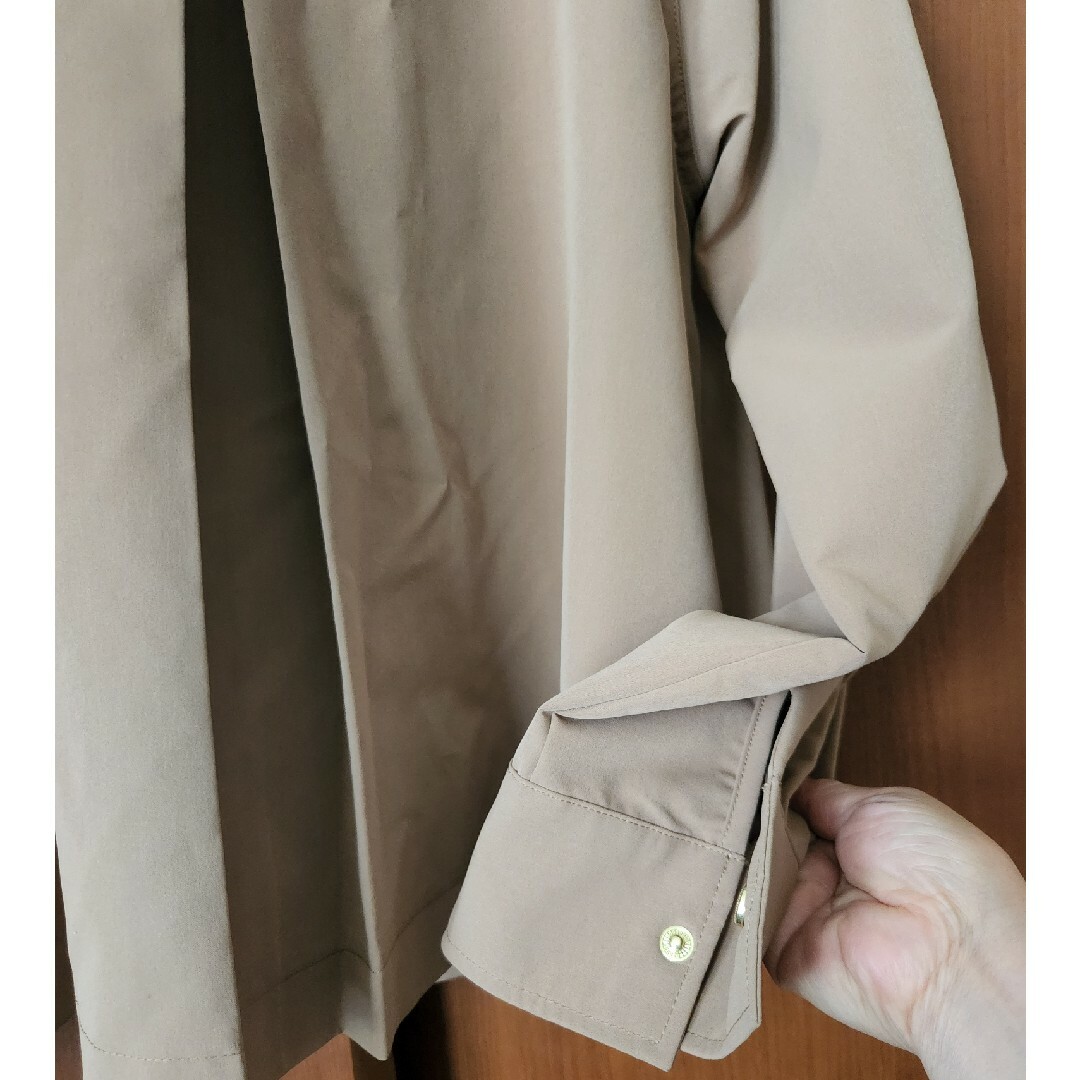 ベージュショートジャケットアウター レディースのジャケット/アウター(ブルゾン)の商品写真