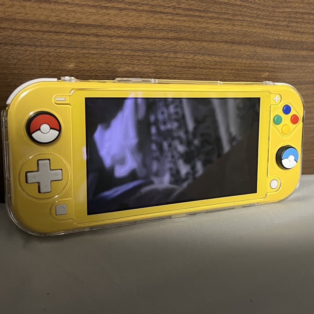 Nintendo Switch Lite イエロー本体のみ色