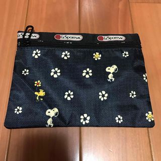 レスポートサック(LeSportsac)のレスポートサック　スヌーピー  ポーチ(キャラクターグッズ)