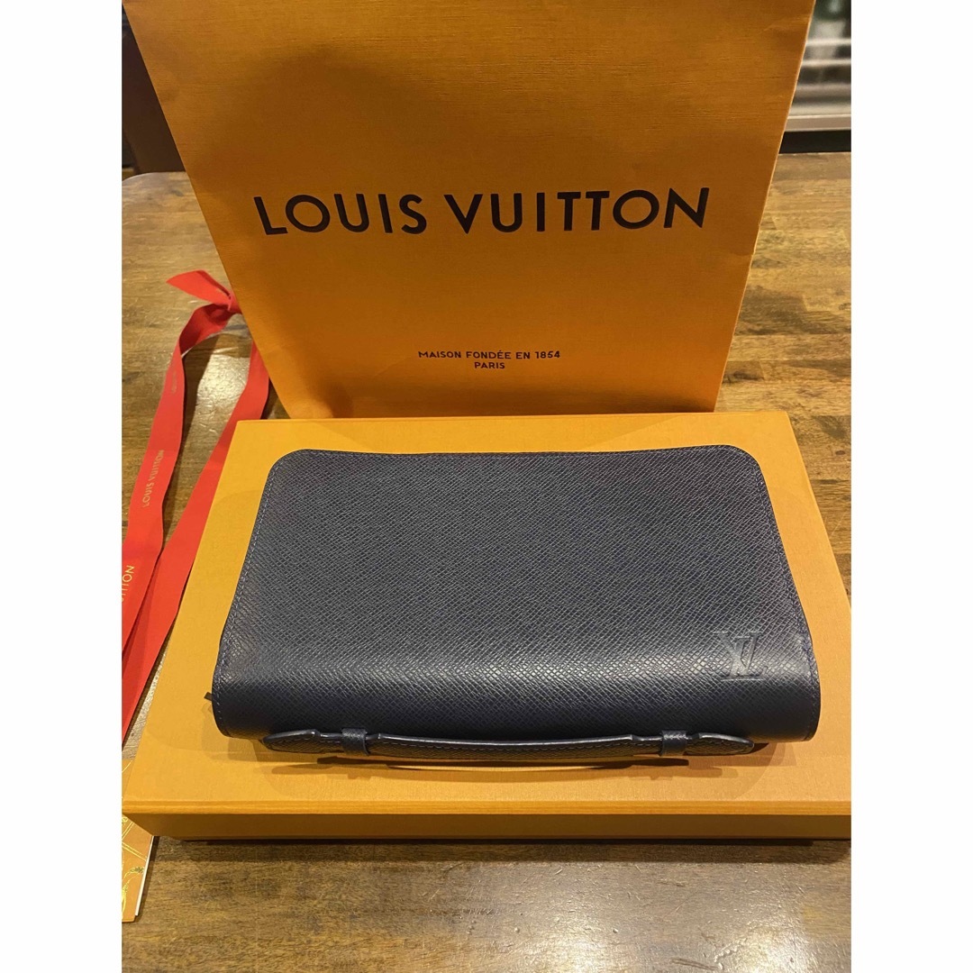 極上美品 ルイ・ヴィトン LOUIS  VUITTON ジッピーXL タイガ