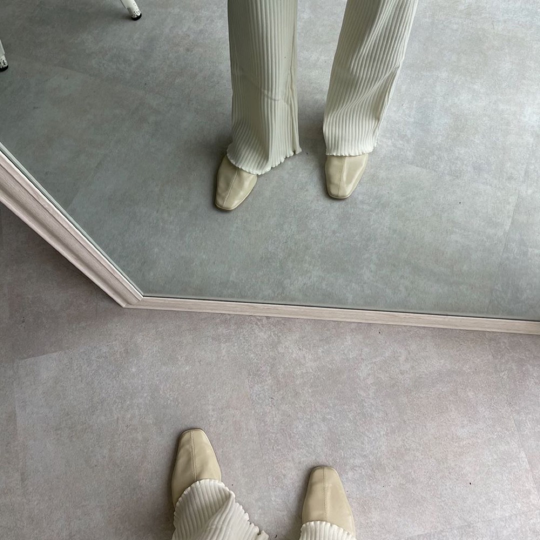 Nokcha relaxy lib pants ivory ノクチャ 完売品 レディースのパンツ(カジュアルパンツ)の商品写真