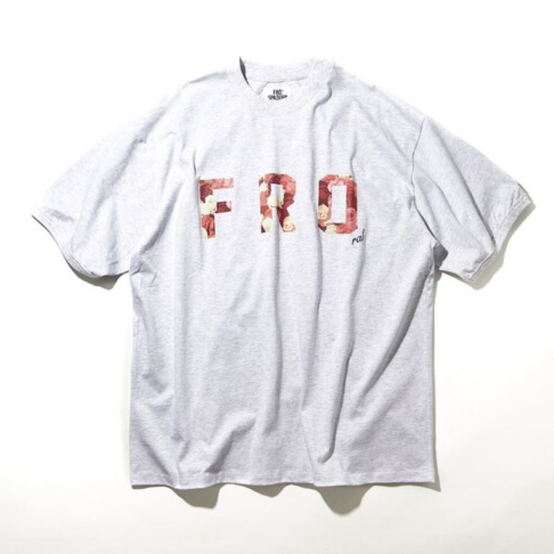 FREAK'S STORE(フリークスストア)の[フリークスストア]FROCLUB/フロクラブ 26ロゴTEE/花柄 メンズのトップス(Tシャツ/カットソー(半袖/袖なし))の商品写真