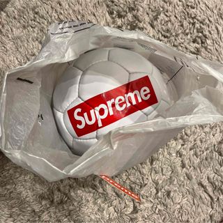 Supreme®/Umbro Soccer Ball