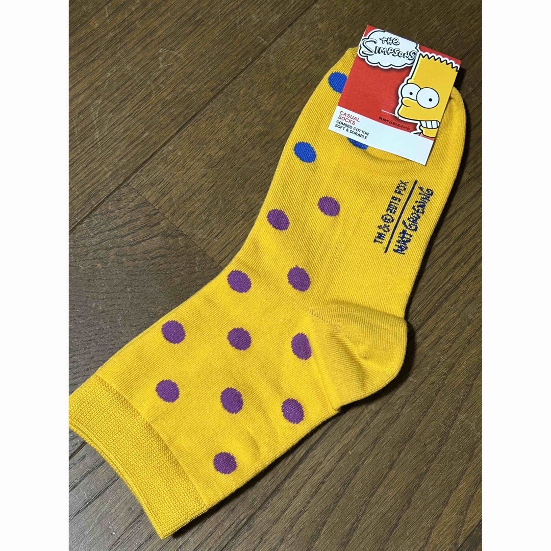 SIMPSON(シンプソン)の靴下　シンプソンズ エンタメ/ホビーのおもちゃ/ぬいぐるみ(キャラクターグッズ)の商品写真