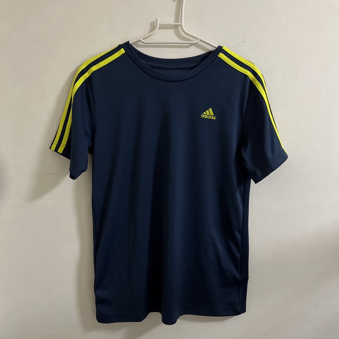 adidas(アディダス)のadidas アディダス ラインTシャツ 160 ネイビー キッズ/ベビー/マタニティのキッズ服男の子用(90cm~)(Tシャツ/カットソー)の商品写真