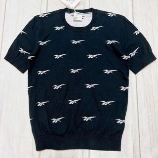 リーボック(Reebok)の【新品】Reebok リーボック 薄手セーター 総柄 M(ニット/セーター)